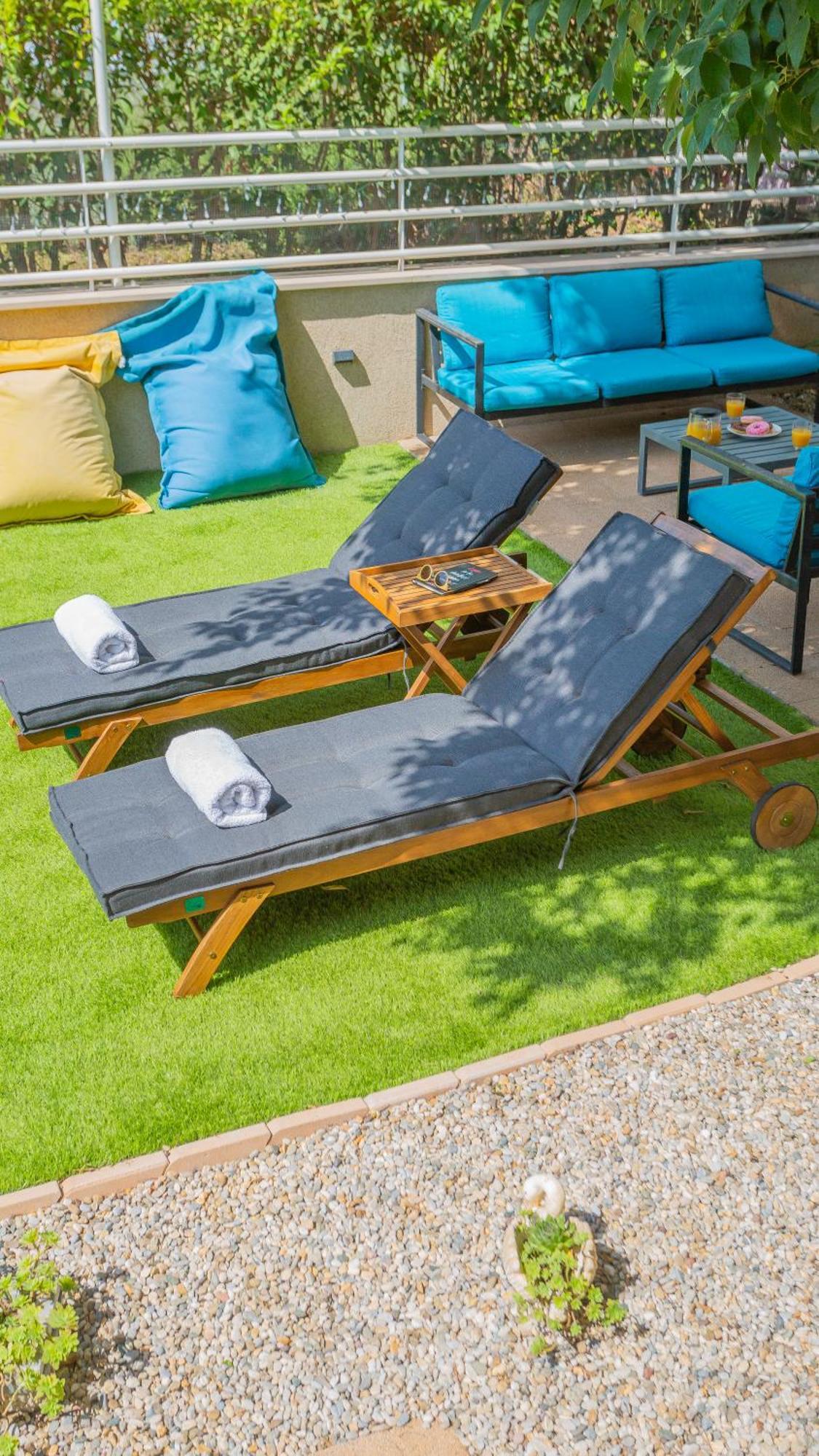 New Delux Green Garden Apartment With Hotube **** สปลิท ภายนอก รูปภาพ