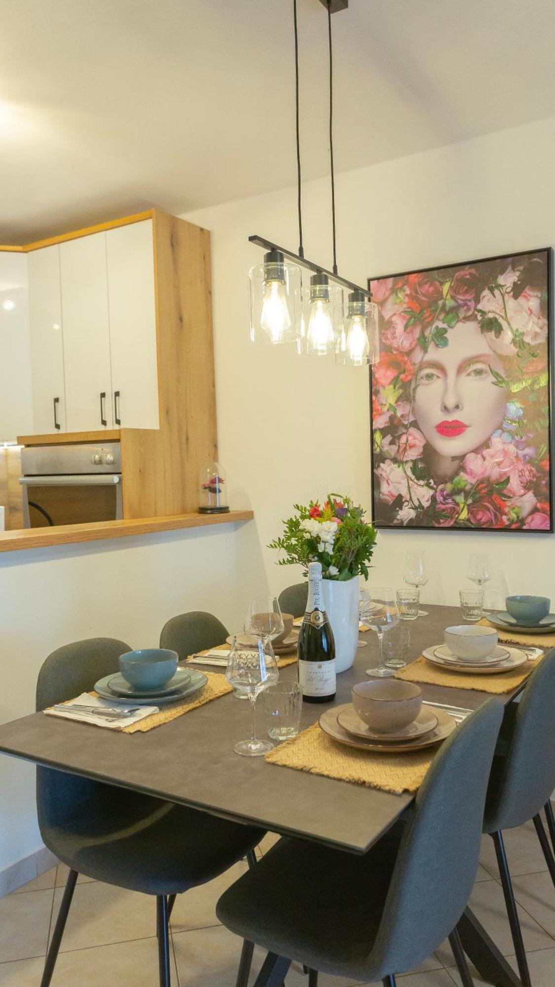 New Delux Green Garden Apartment With Hotube **** สปลิท ภายนอก รูปภาพ