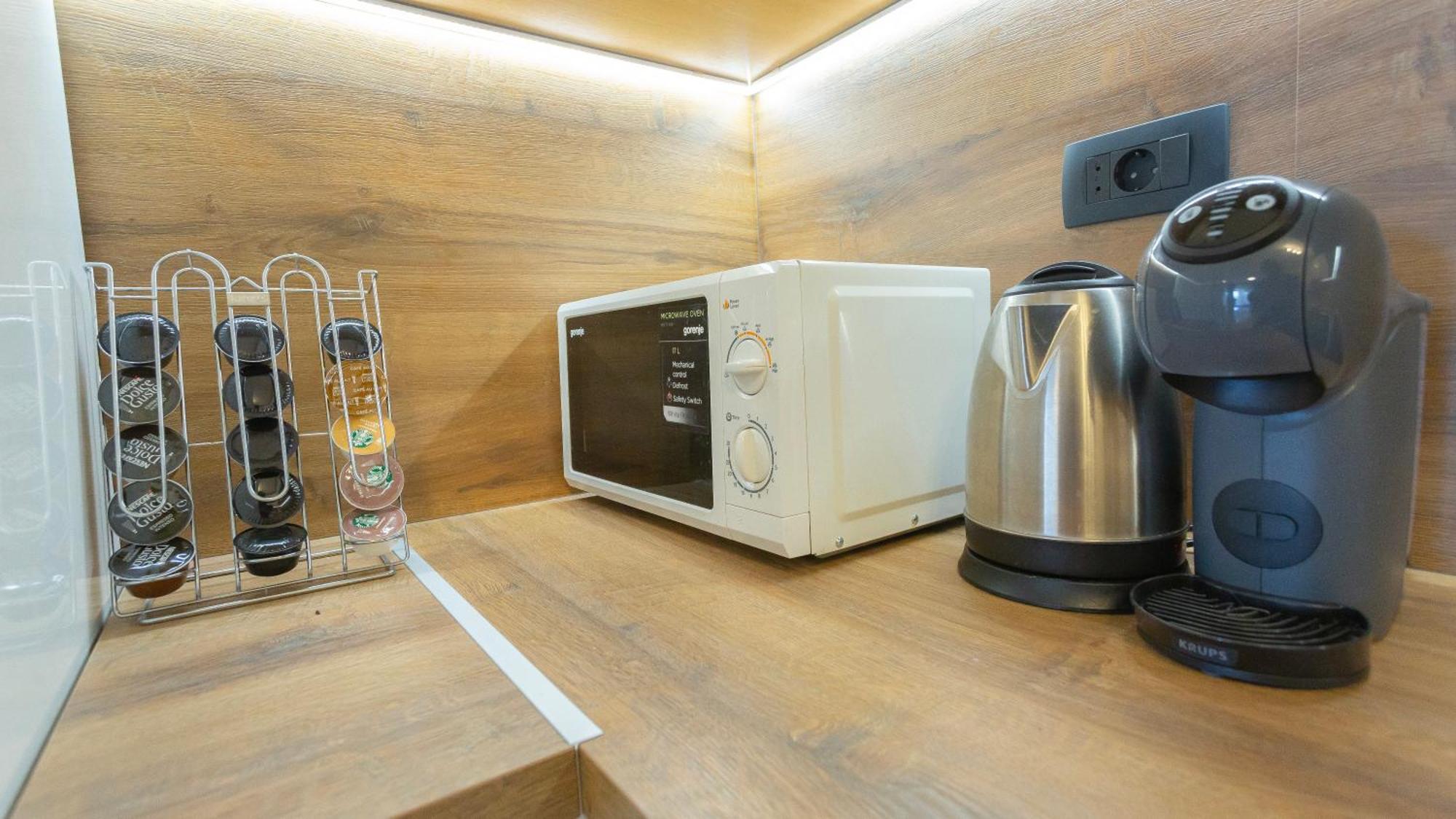 New Delux Green Garden Apartment With Hotube **** สปลิท ภายนอก รูปภาพ